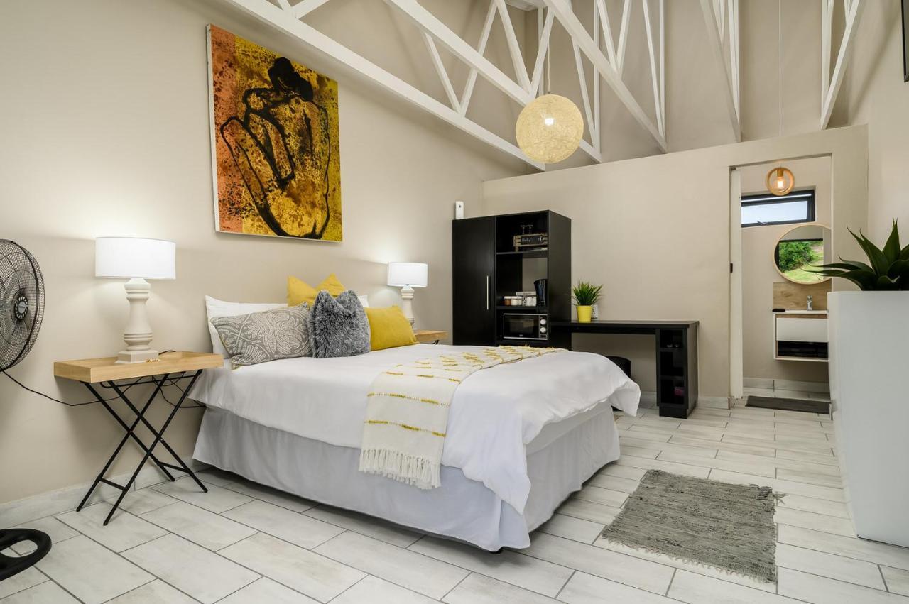 15 Port Elizabeth Country Getaway Deer Park Estate15 Hotel Bilik gambar